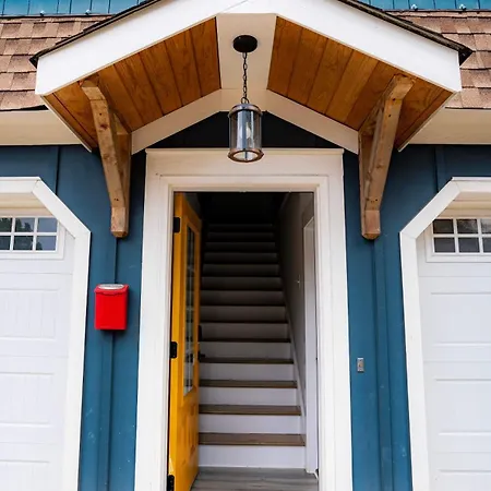 Urban Nest Guest House